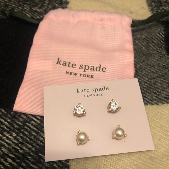 LAST CHANCE - Kate Spade rise and shine 2-stud set in cream/clear colors - NEW
